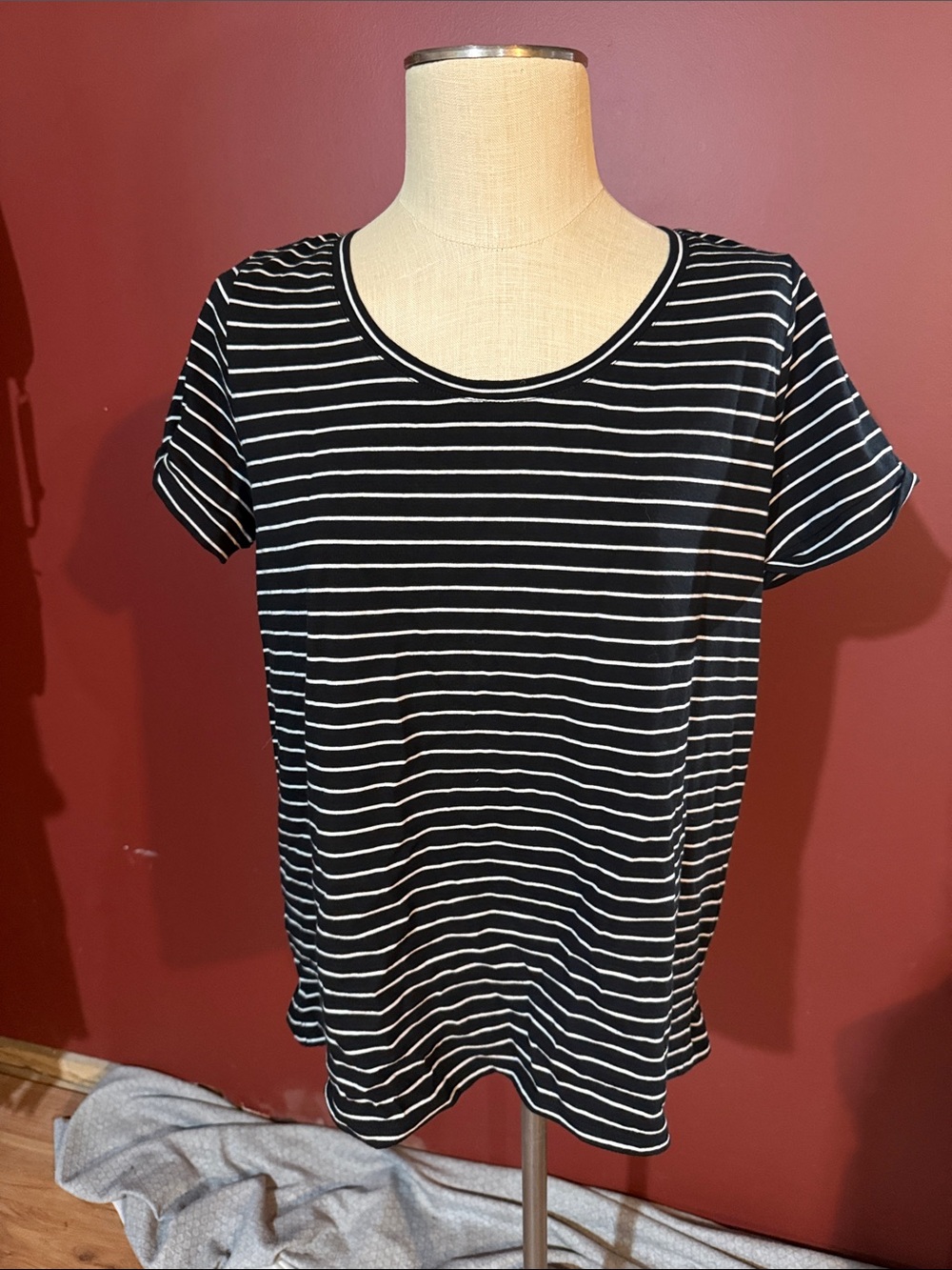 J Jill Black and White Striped Scoop Neck Women's Top